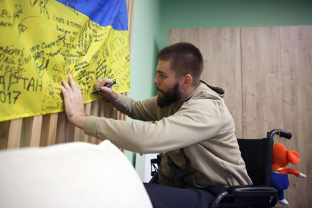 "Хочу відновити справедливість". Історія слідчого, який пішов служити в штурмовий полк